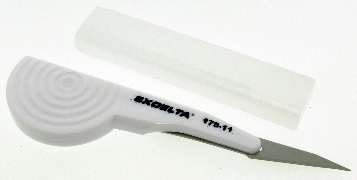 Excelta 175-11 Thumb-11 Blade Disposable Scalpel close up