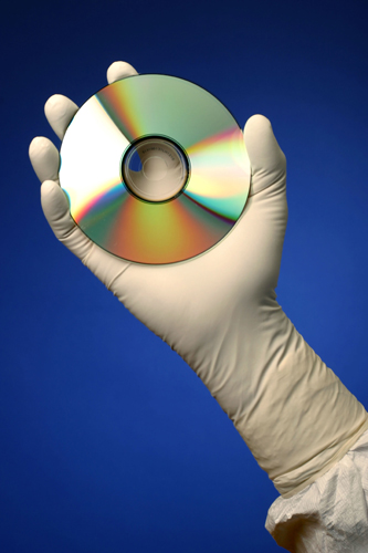 TechNiGlove TN302W Medium White Powder-Free Nitrile Gloves